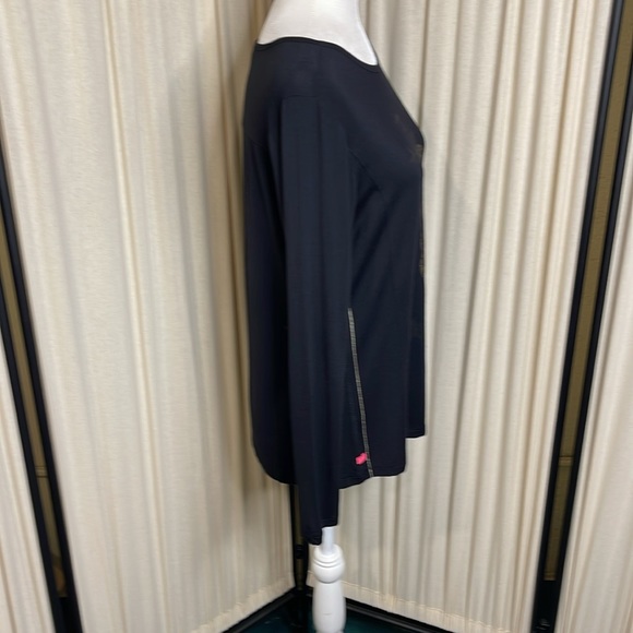 EUC- SKULL AND STARS BLACK SOFT LONG SLEEVE TEE SIZE MEDIUM - Picture 5 of 8